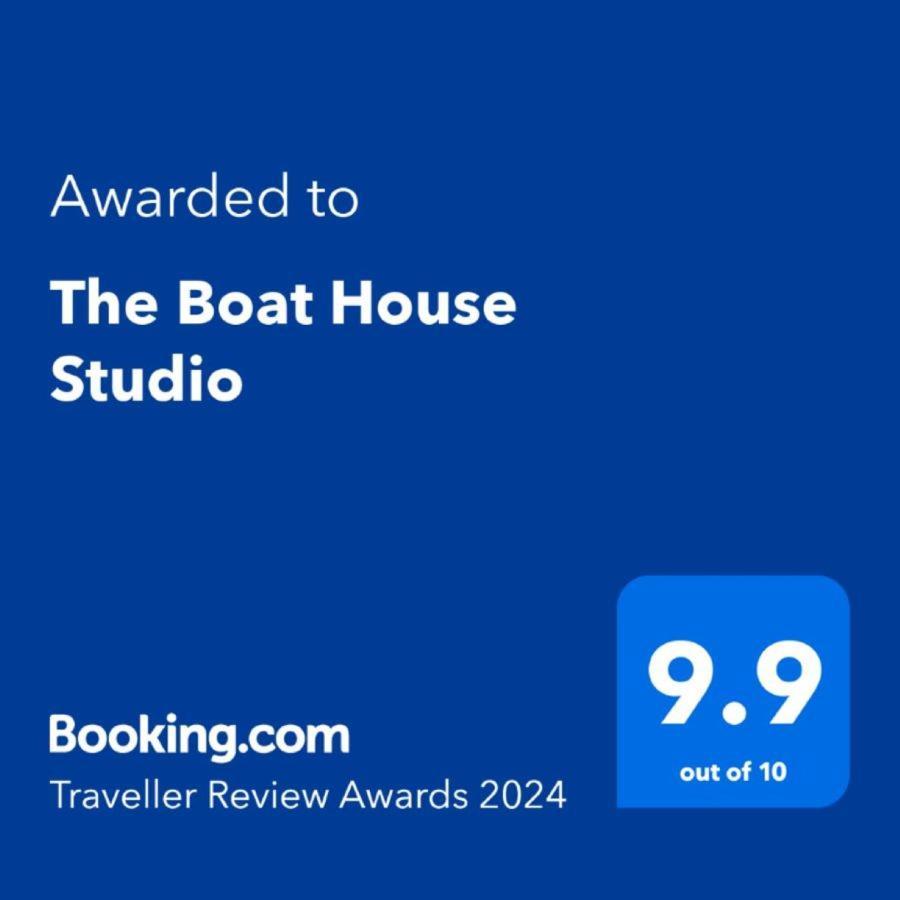 The Boat House Studio Тайруа Екстериор снимка